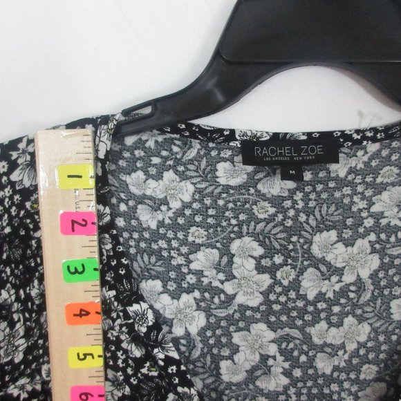 Rachael Zoe Blouse Medium V-Neck Floral Long Sleeve Ruffle Cuff Top M - Picture 2 of 7